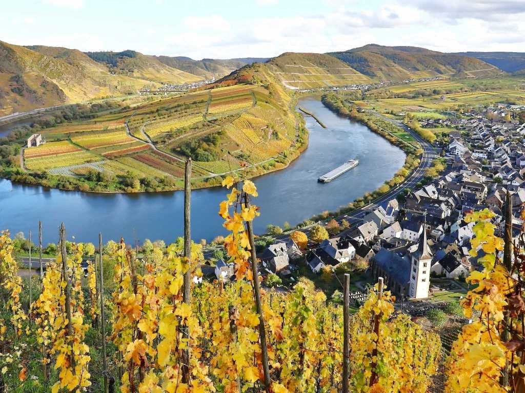 Bremm an der Mosel - Urlaub an der Mosel in Ferienhaus Bremm, Am Storchenhaus 10, 56814 Bremm