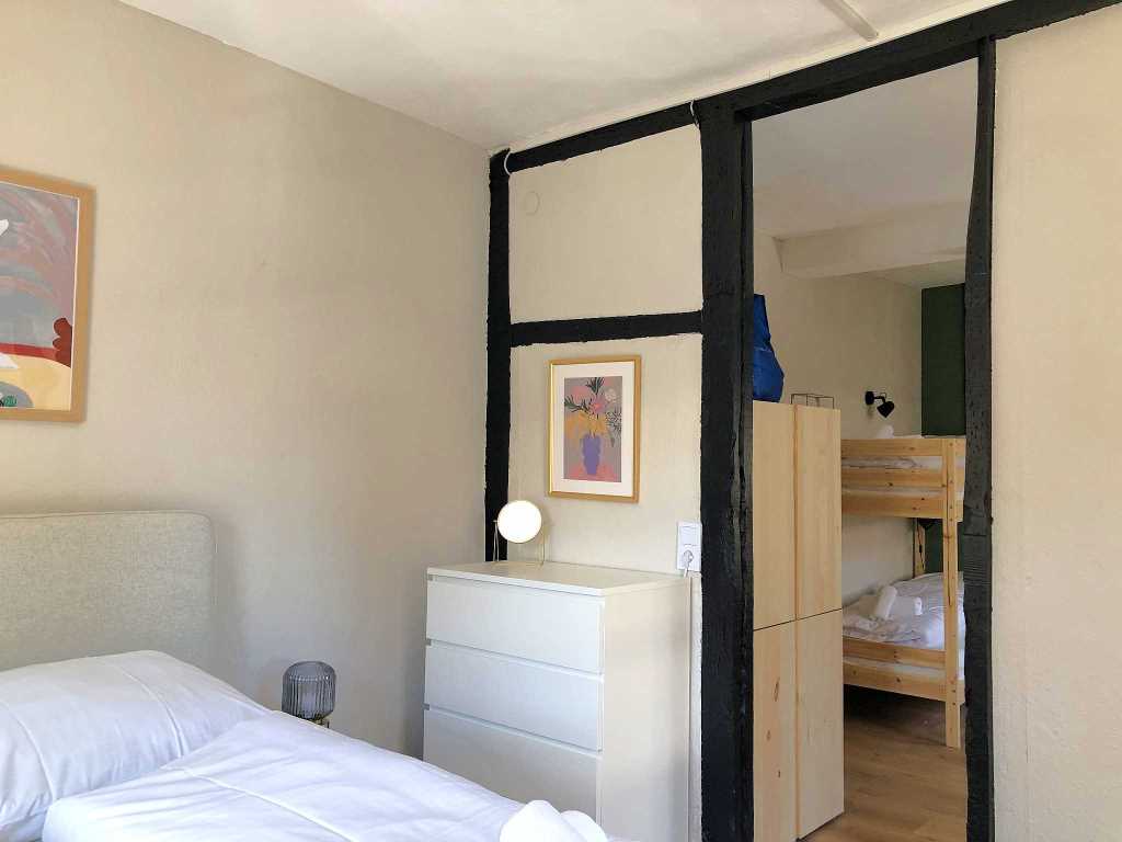 Durchgang zum Kinderzimmer - Urlaub an der Mosel in Ferienhaus Bremm, Am Storchenhaus 10, 56814 Bremm