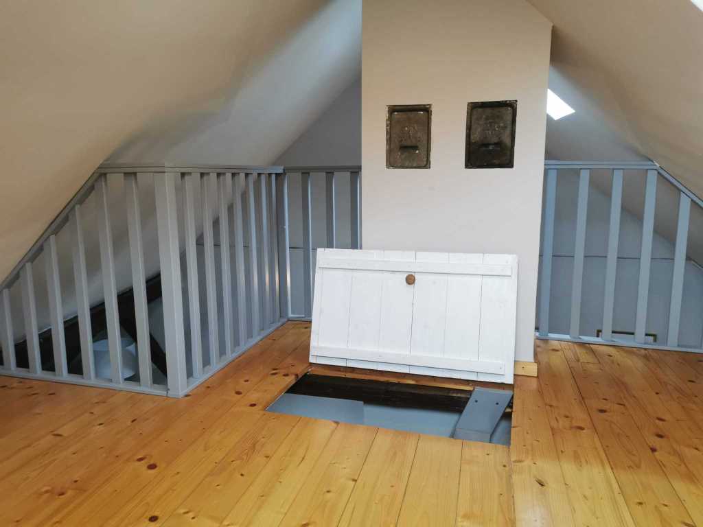 Falltüre in Empore - Moselurlaub in Ferienhaus Bremm, Am Storchenhaus 10, 56814 Bremm